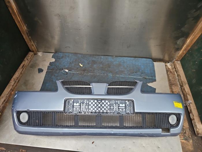 Voorbumper van een Nissan Almera, Auto-onderdelen, Carrosserie, Bumper, Nissan, Gebruikt, 3 maanden garantie, Ophalen of Verzenden