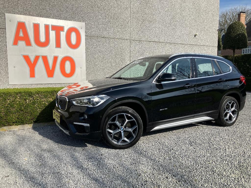 BMW X1  benzine/automatic, Zwart, Leder, Bedrijf, SUV of Terreinwagen