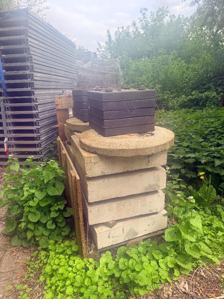 Betonblokken vierkant, Doe-het-zelf en Bouw, Ophalen, Gebruikt, Beton