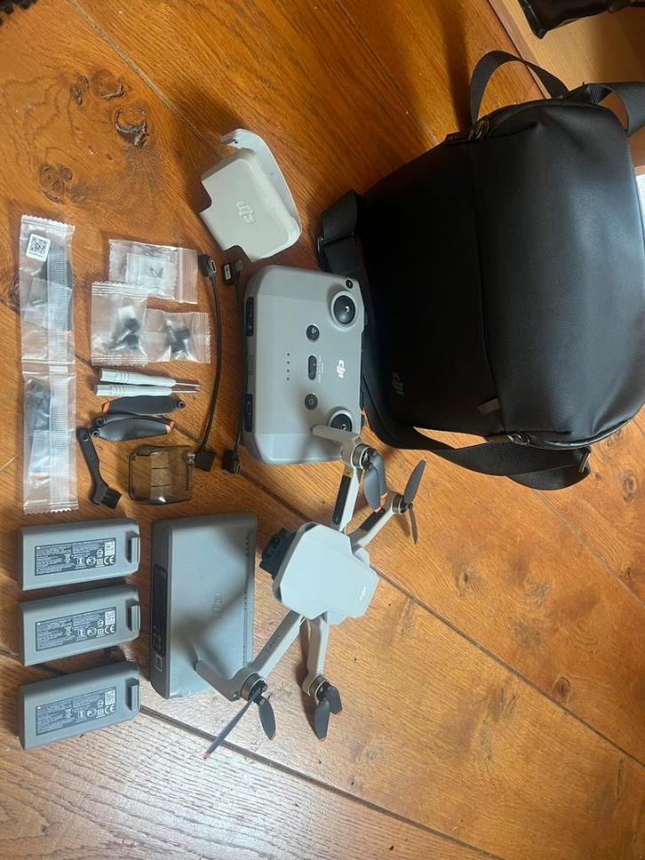 DJI Mini 2 + Fly More (3 batteries, hub, accessoires), Audio, Tv en Foto, Drones, Zo goed als nieuw, DJI, Ophalen of Verzenden