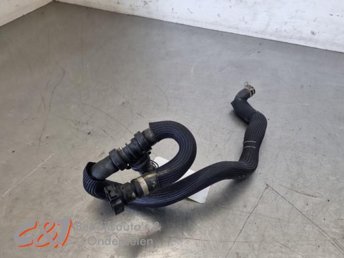 Tuyau radiateur d'un Mercedes Citan, 3 mois de garantie, Utilisé, -, -