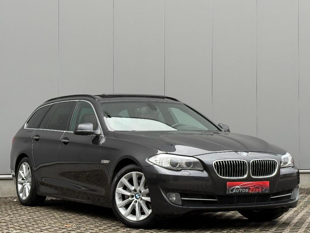 Bmw 520 dA Touring Xenon Camera Pano Cruise Navi, Auto's, BMW, Automaat, Euro 5, Achterwielaandrijving, 1995 cc