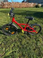 Mountenbike fiets b-twin, Fietsen en Brommers, Ophalen, Zo goed als nieuw, 16 tot 20 inch, Zijwieltjes