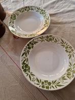 Twee borden van Moulin des Loups Orchies, Antiek en Kunst, Ophalen of Verzenden