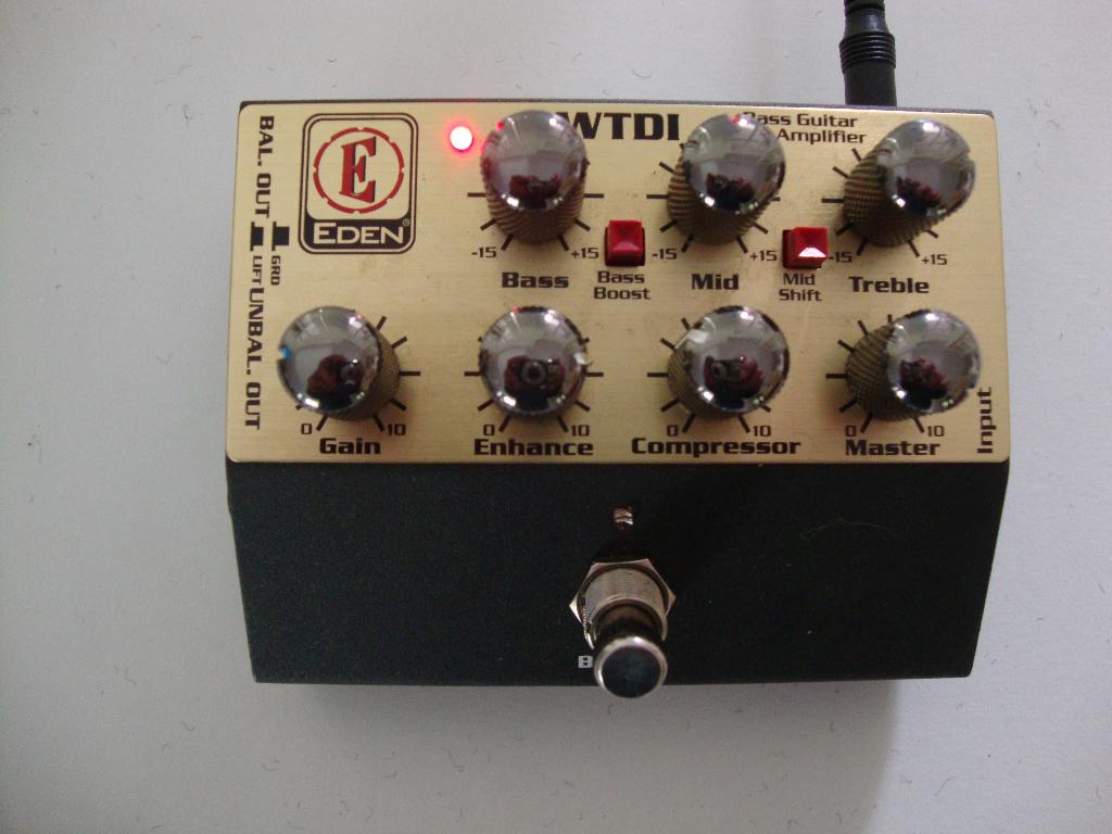 Eden Preamp pedaal in originele doos, Muziek en Instrumenten, Versterkers | Bas en Gitaar, Ophalen of Verzenden, Gebruikt, Basgitaar