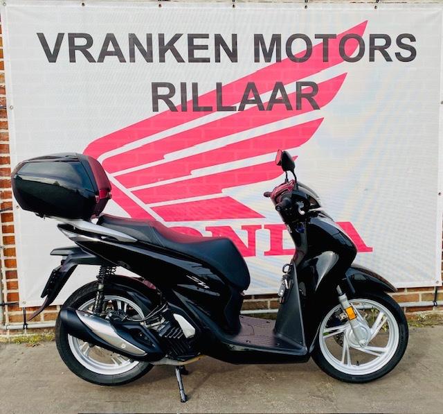 SH125/SH/125/TROTTINETTE, Motos, Motos | Honda, Scooter, Entreprise, Occasion, Éclairage LED