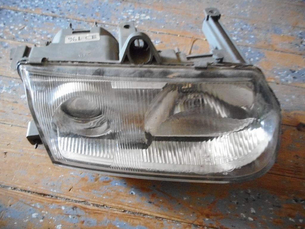 phare droit alfa 145/146, Autos : Pièces & Accessoires, Enlèvement ou Envoi, Utilisé, Alfa Romeo