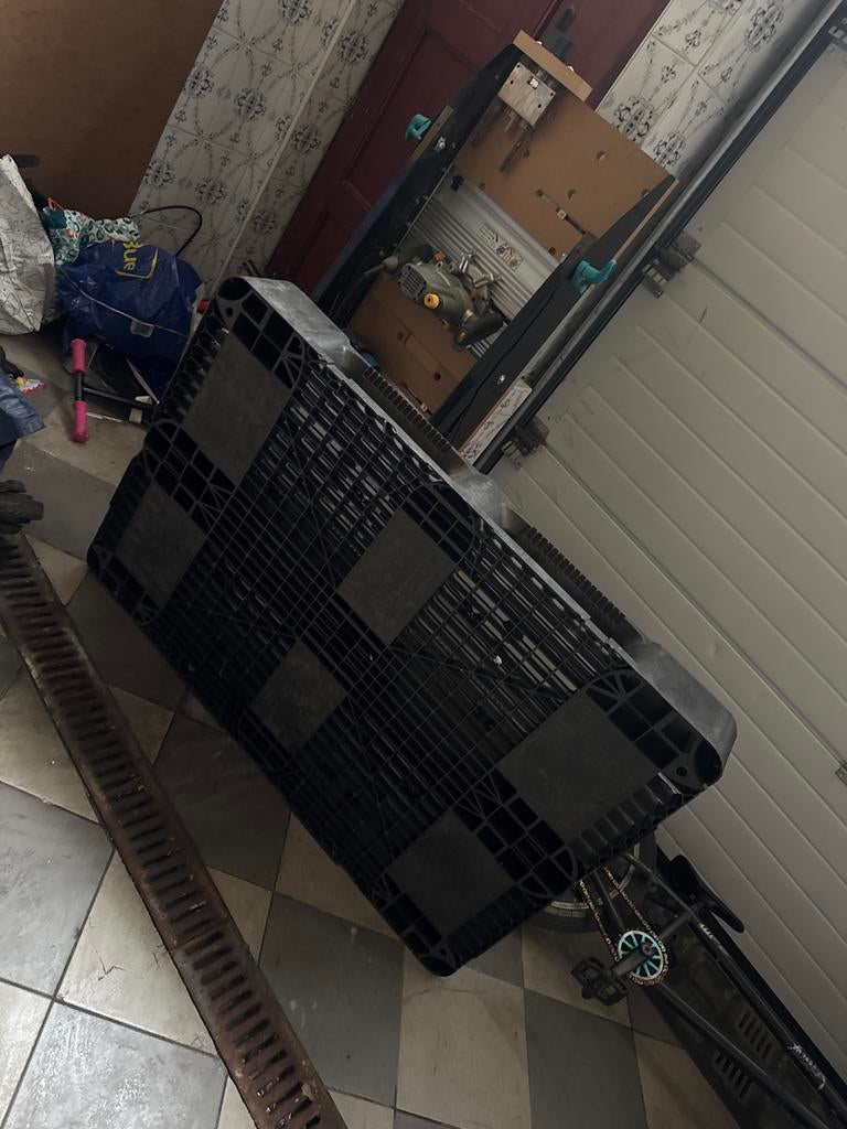 Palette plastique industrielle robuste, Bricolage & Construction, Enlèvement, Comme neuf, Palette