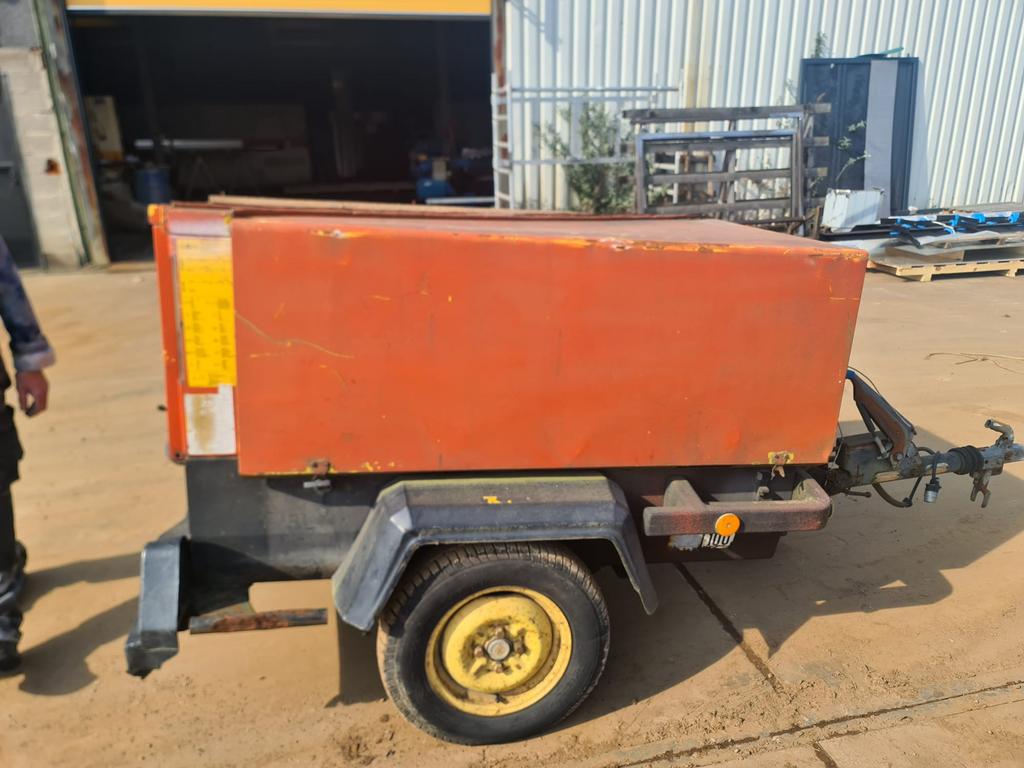Compresseur portable diesel Atlas Copco Deutz, Jardin & Terrasse, Brouettes, Comme neuf, Enlèvement ou Envoi
