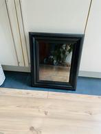 Gefumeerde spiegel met houten rand, Ophalen