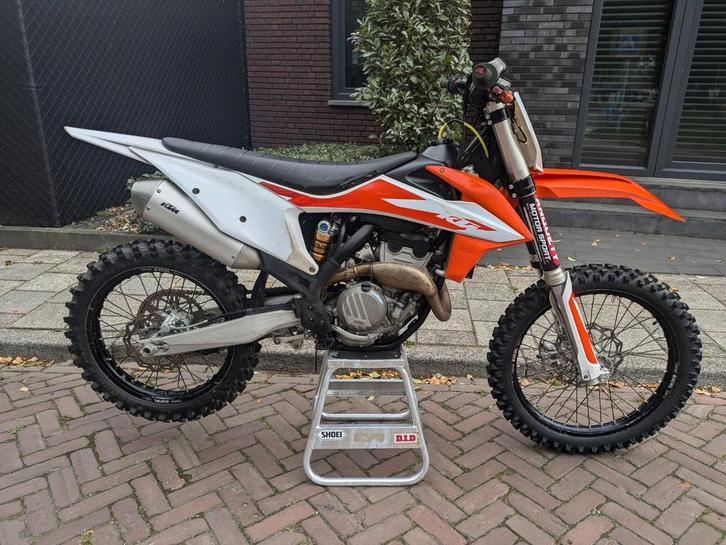 Joli pilote de motocross Öhlins KTM 250 SXF 2019 sur SX-F 35, Motos, Motos | KTM, Particulier, Enlèvement