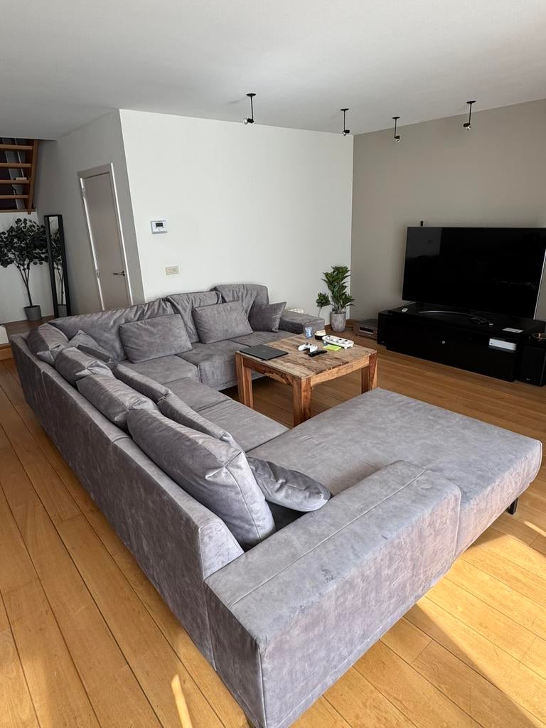 Stijlvolle U-zetel in grijze velvet – zeer goede staat, Huis en Inrichting, Ophalen, Zo goed als nieuw, Stof, Velvet