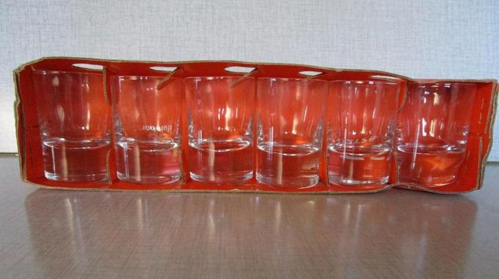 6 NIEUWE stevige shotglaasjes merk DUROBOR, Verzamelen, Glas en Drinkglazen, Nieuw, Borrel- of Shotglas, Ophalen of Verzenden