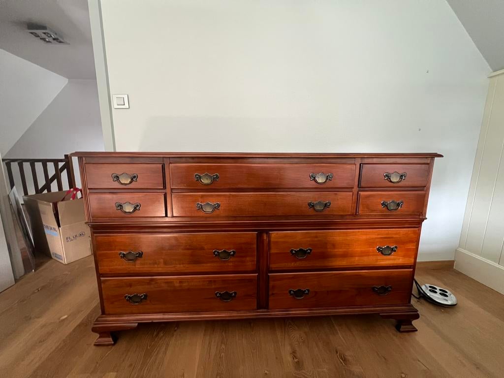 Antieke kast met schuiven, Ophalen, Gebruikt