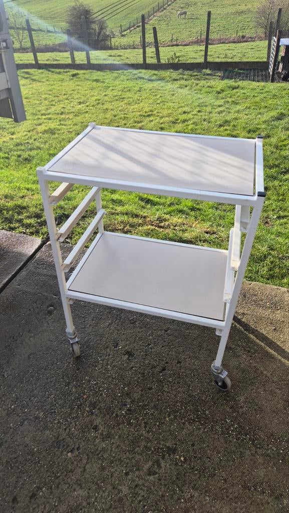 Werktafeltje bijzettafeltje werkbankje, Enlèvement, Comme neuf, Moins de 70 cm