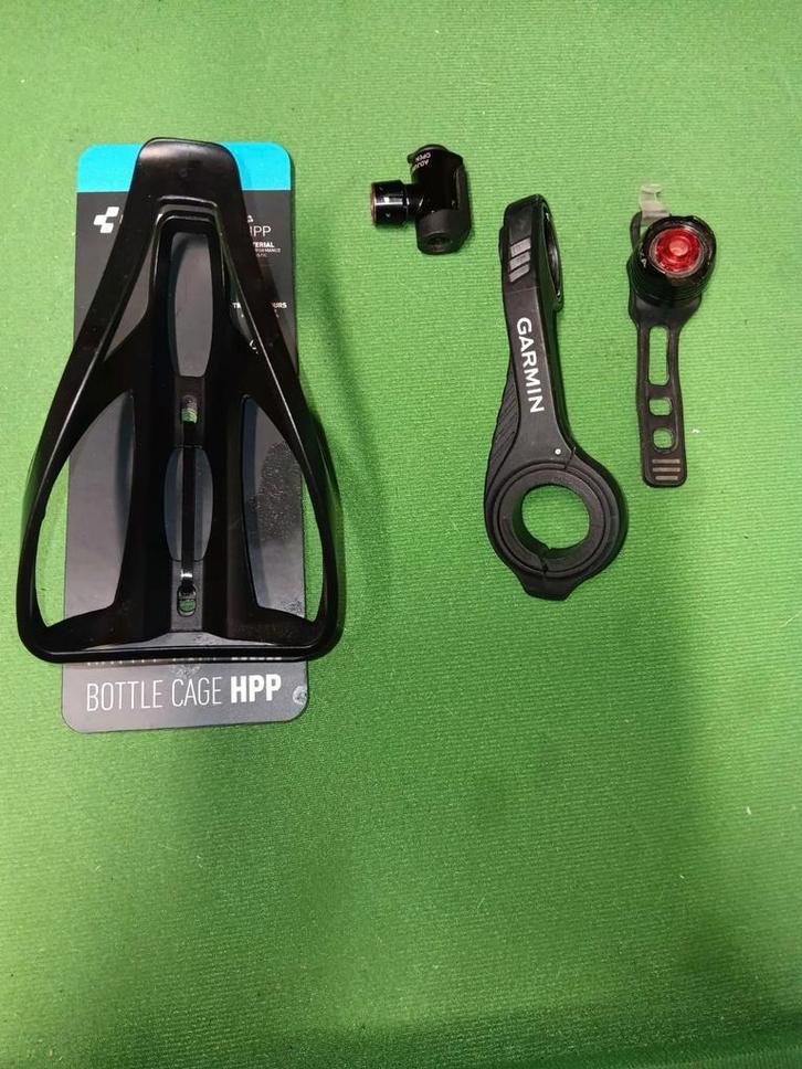 Lot fietsaccessoires nieuw en zo goed als nieuw, Fietsen en Brommers, Fietsaccessoires | Overige Fietsaccessoires, Ophalen of Verzenden