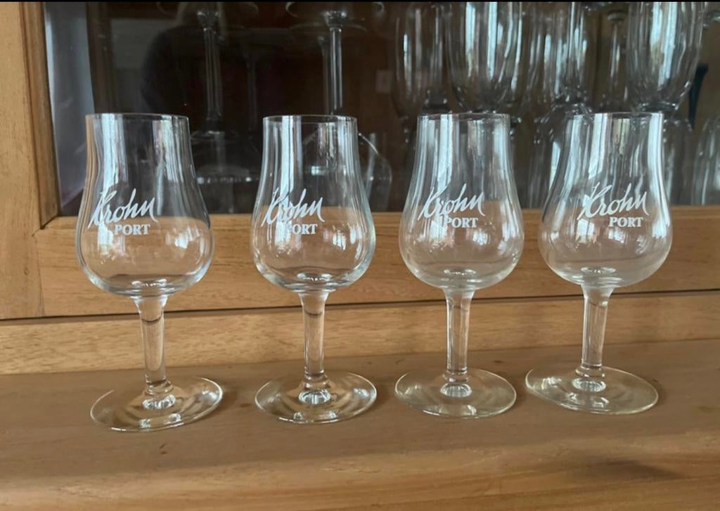 Gezocht: Krohn Porto glazen, Verzamelen, Glas en Drinkglazen, Ophalen of Verzenden, Zo goed als nieuw