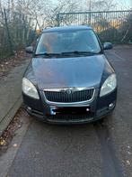 Skoda fabia 1.4tdi diesel année 2009 avec 296.000km export, Autos, Skoda, Argent ou Gris, Achat, Boîte manuelle, Noir