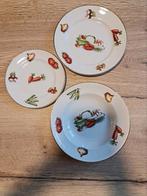 3 Borden van Moulin des Loups / France, Antiek en Kunst, Antiek | Servies los, Ophalen of Verzenden