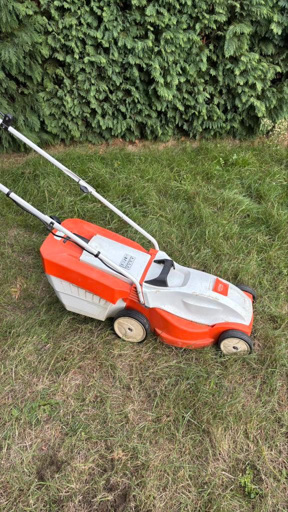 Stihl RME 235 elektrische grasmaaier, Tuin en Terras, Grasmaaiers, Gebruikt, Elektrische grasmaaier, 30 t/m 39 cm, Mulchfunctie