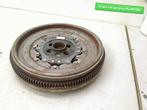 VOLANT MOTEUR BI-MASSE Audi A3 Limousine (8VS / 8VM), Utilisé, Audi