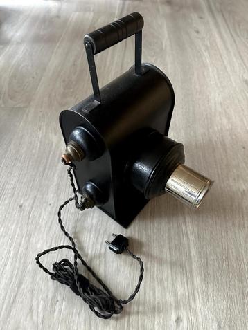 Lantaarn/metalen projector 1930 - staat in nikkel - 60€ beschikbaar voor biedingen