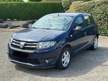 Dacia Sandero Benzine beschikbaar voor biedingen