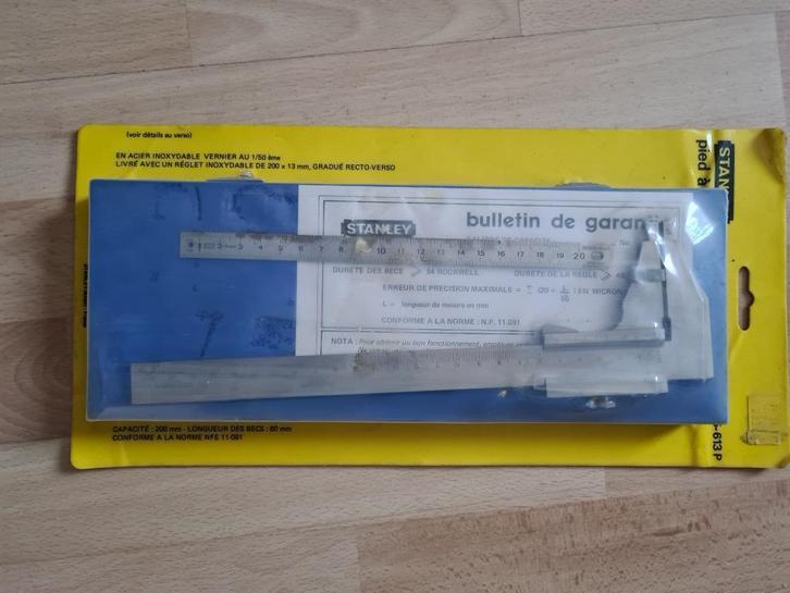 Pied à coulisse Stanley de précision boite neuve qui date, Bricolage & Construction, Boîtes à outils, Neuf, Enlèvement ou Envoi
