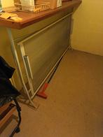 Lit 'basculant', Gris, Une personne, Utilisé, Métal