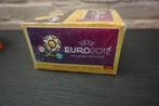 SEALED panini euro 2012 box - 100 zakjes, Verzamelen, Ophalen of Verzenden, Nieuw, Sport