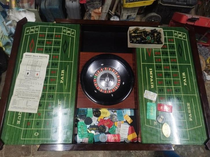 Polygam Italiaanse speeltafel, Antiek en Kunst, Antiek | Meubels | Tafels, Ophalen