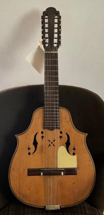 instrument de music beschikbaar voor biedingen