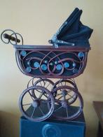 Kinderwagen in hout en metaal met porseleinen pop, Antiek en Kunst, Ophalen