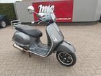 Vespa GTS300 2012 7dkm, Scooter, 300 cc, Bedrijf, Minimaal motorrijbewijs A2