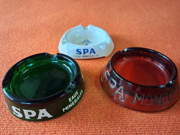 3 oude asbakken  SPA, Verzamelen, Merken en Reclamevoorwerpen, Zo goed als nieuw, Gebruiksvoorwerp, Ophalen of Verzenden