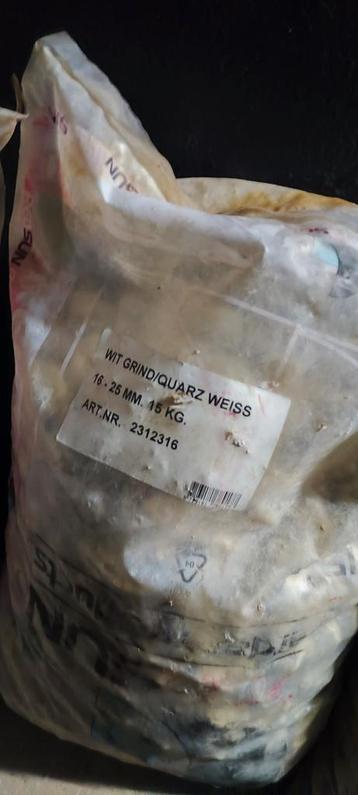 Gardening stones to give