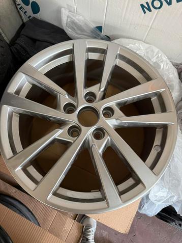 Audi A3 S-Line 17 Inch beschikbaar voor biedingen