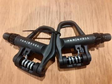 racepedalen Look (Van Rysel) mét twee paar schoenplaatjes  beschikbaar voor biedingen
