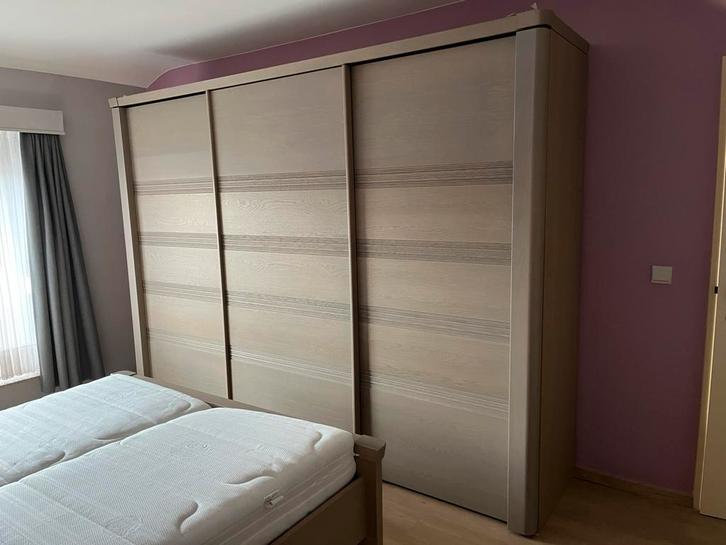 Aangeboden Moderne komplete slaapkamer, Huis en Inrichting, Slaapkamer | Complete slaapkamers, Zo goed als nieuw, Ophalen