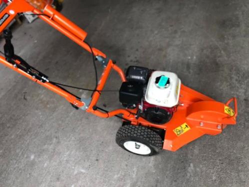 LOCATIE DOSKO stomptrimmer, Tuin en Terras, Hakselaars, Zo goed als nieuw, Benzine, Ophalen
