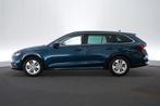 (2BGY642) SKODA OCTAVIA COMBI, Auto's, Stof, Gebruikt, Euro 6, Blauw