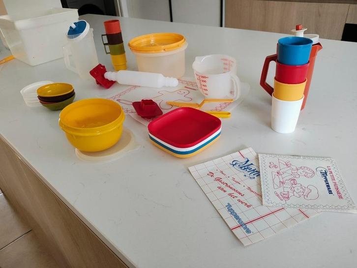 Nostalgische Vintage Tupperware Kinderservies/Speelset, Huis en Inrichting, Keuken | Tupperware, Zo goed als nieuw, Overige typen