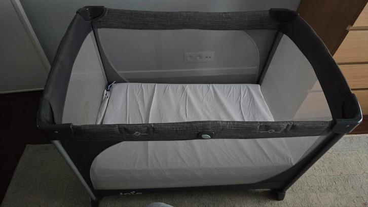 JOIE COMMUTER - TRAVEL COT, Enfants & Bébés, Berceaux & Lits, Comme neuf, Lit de voyage, Enlèvement