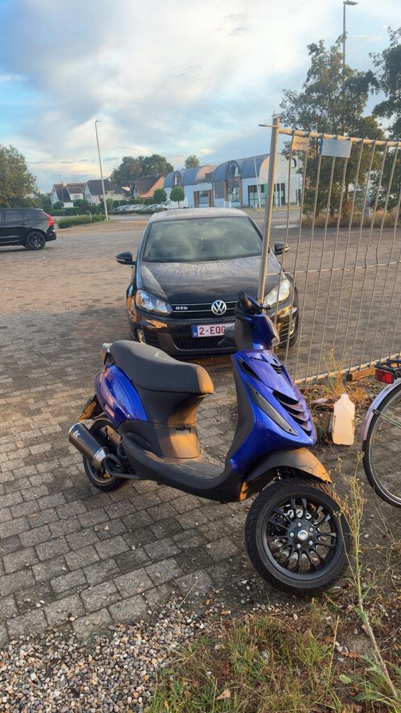 Piaggio zip 4 t 80 cc, Fietsen en Brommers, Scooters | Piaggio, Zip, Klasse A (25 km/u), Ophalen