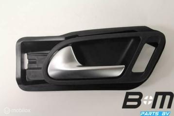 Binnengreep linksvoor VW Tiguan vanaf 2008 5N1837113 beschikbaar voor biedingen