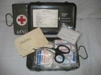 EHBO-doos voor legervoertuigen - Rood Kruis, Verzamelen, Overige typen, Ophalen of Verzenden, Landmacht