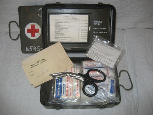 EHBO-doos voor legervoertuigen - Rood Kruis, Verzamelen, Militaria | Algemeen, Landmacht, Overige typen, Ophalen of Verzenden