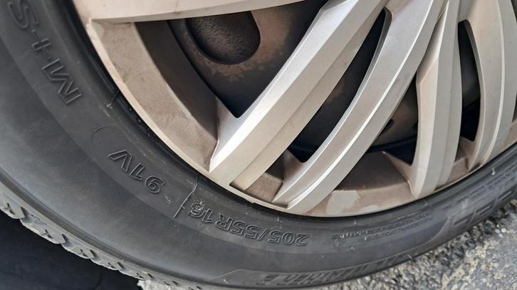 4 metalen velgen maat 205 / 55 R 16 van  VW Caddy, Auto-onderdelen, Overige Auto-onderdelen, Gebruikt, Ophalen