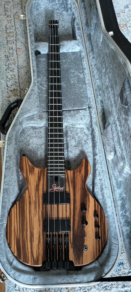Basse Status Graphite, Muziek en Instrumenten, Snaarinstrumenten | Gitaren | Bas, Ophalen