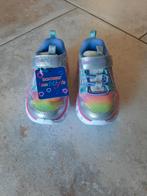 Te koop: skechers sneakers heart Lights maat 22, Kinderen en Baby's, Babykleding | Schoentjes en Sokjes, Ophalen, Nieuw